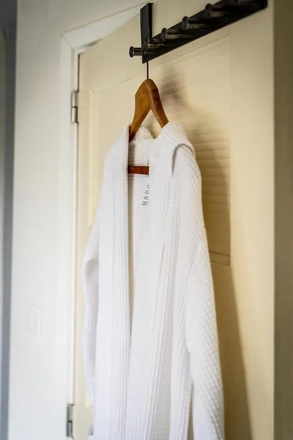 B&B 1 Uit De 100 Ghent Bed & Breakfast