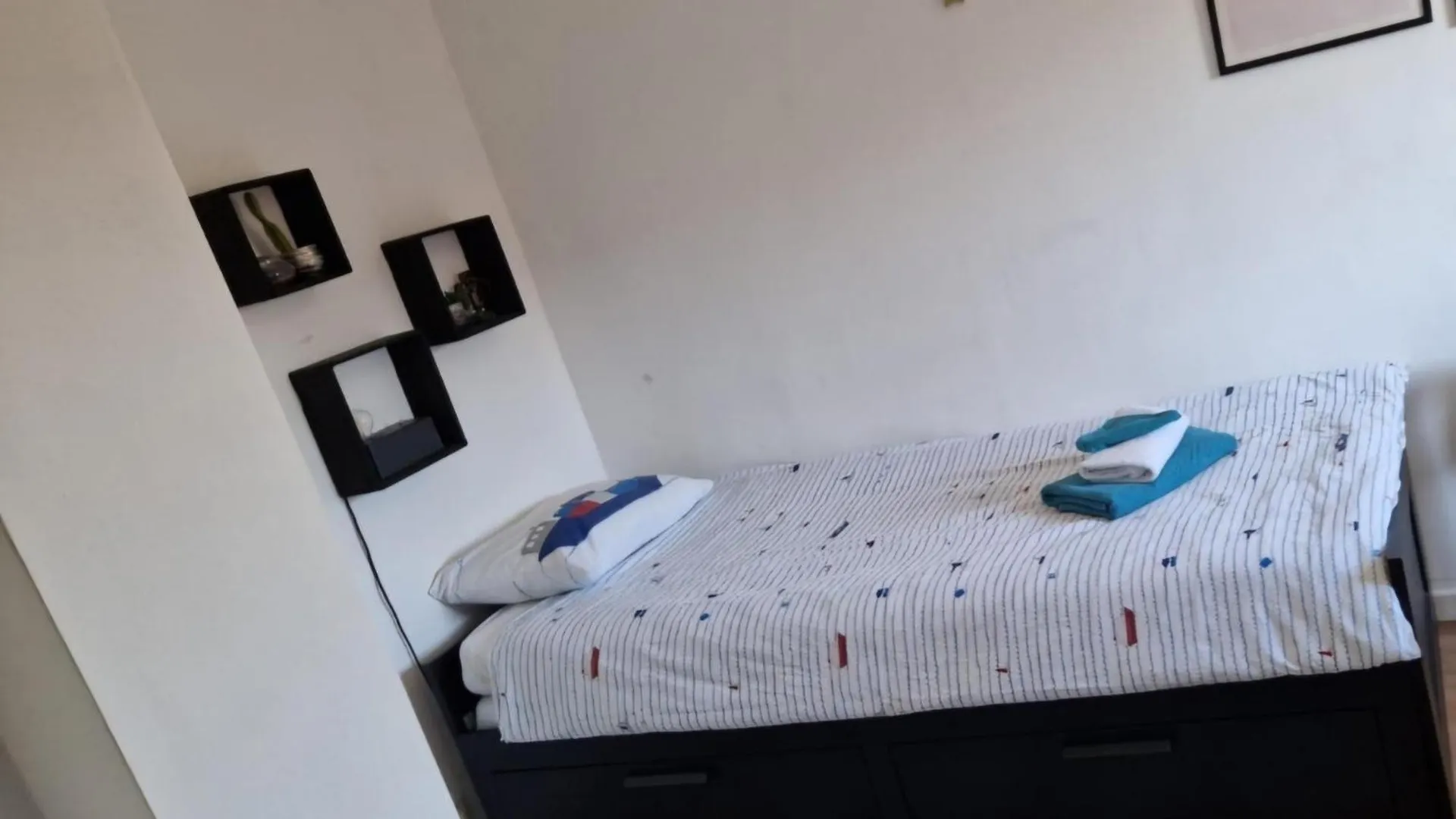 Bed & Breakfast B&B 1 Uit De 100 Ghent